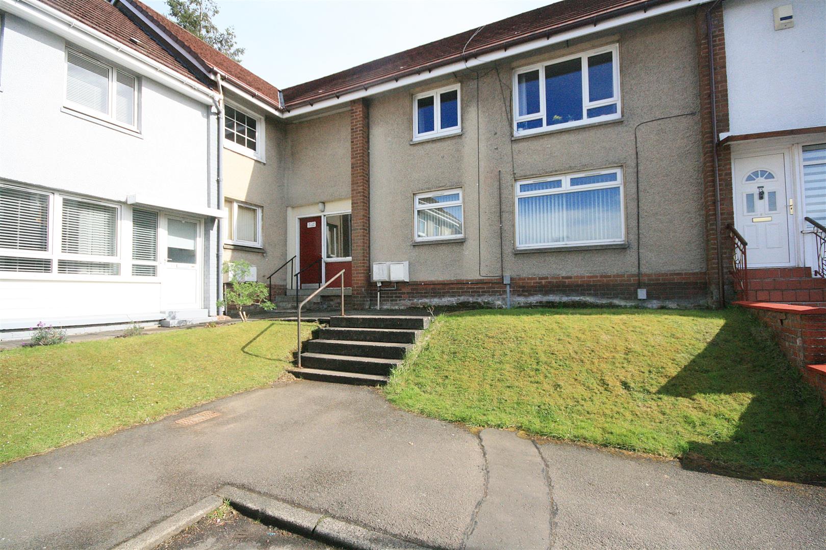 Flat Lilac Gardens in Bishopbriggs