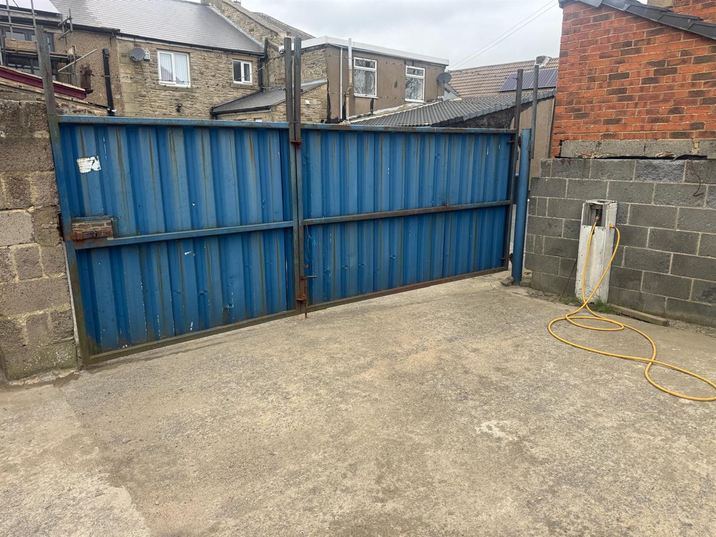 Flat High Street in Tow Law
