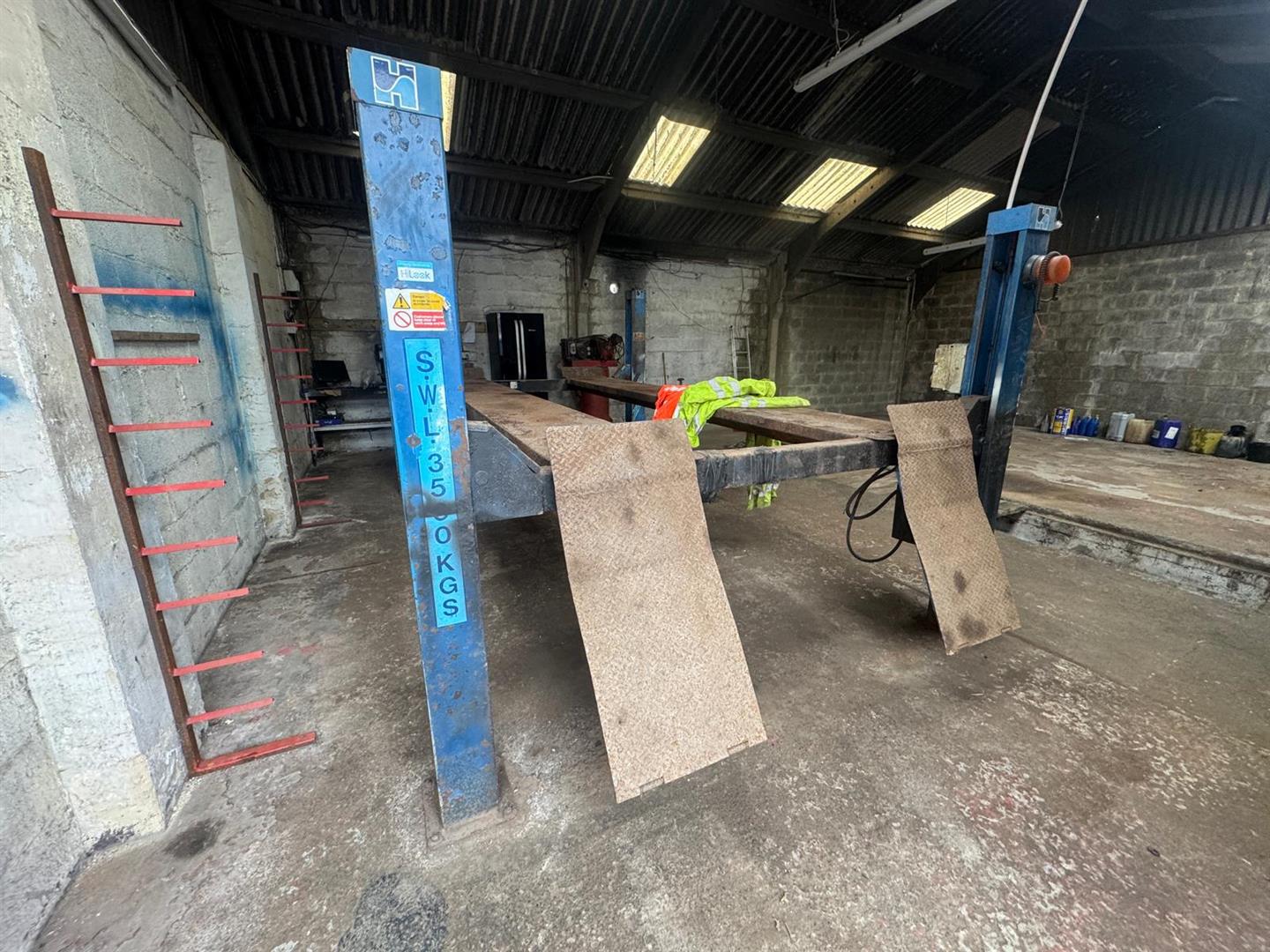 Flat High Street in Tow Law