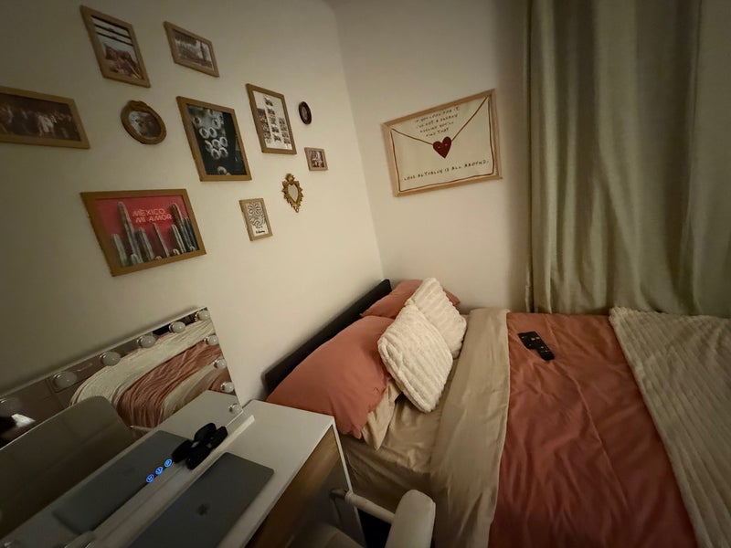 Room Broughton Street in Greater London