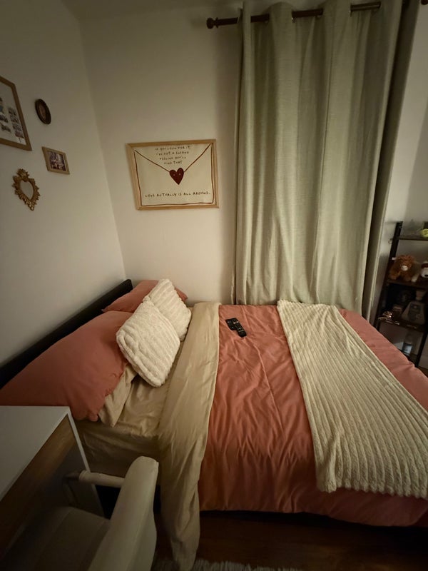 Room Broughton Street in Greater London