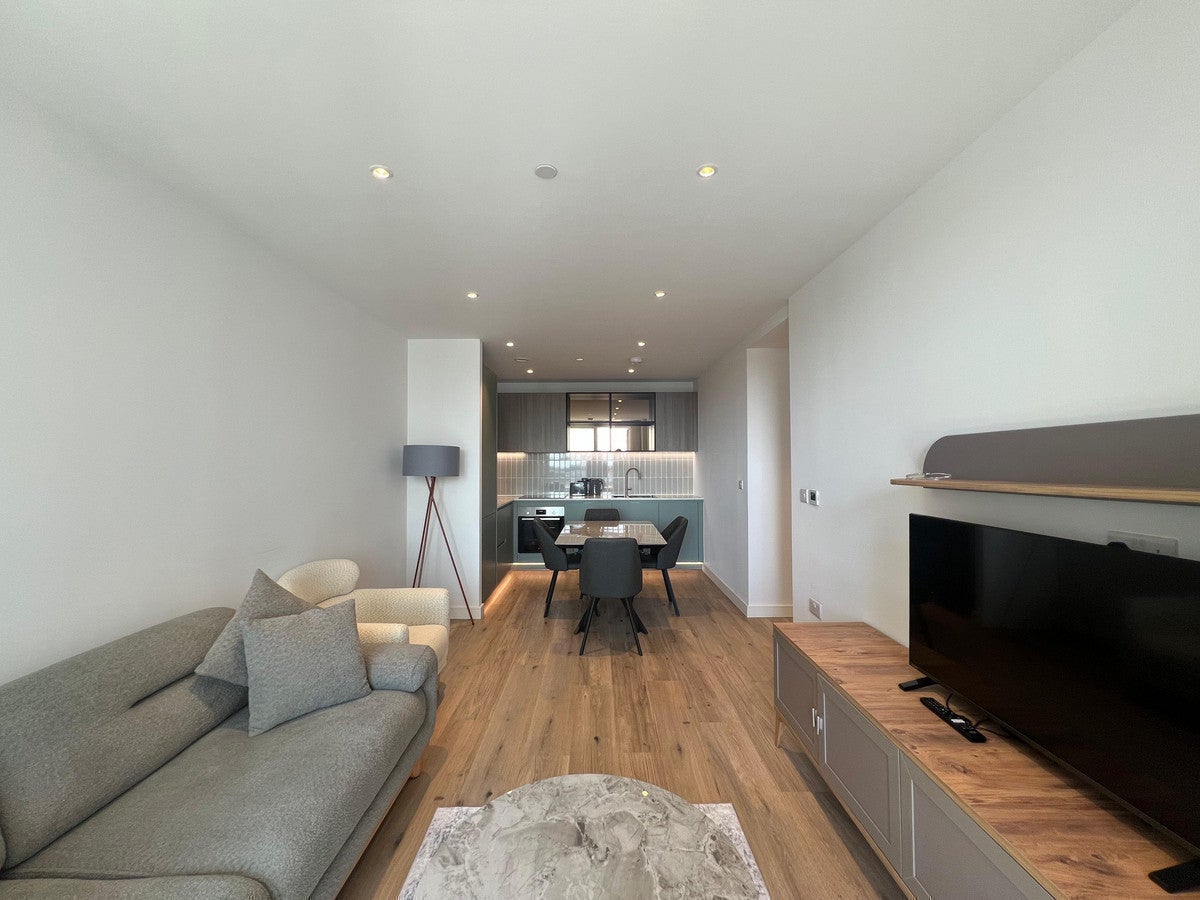 Flat Samara Drive in Greater London