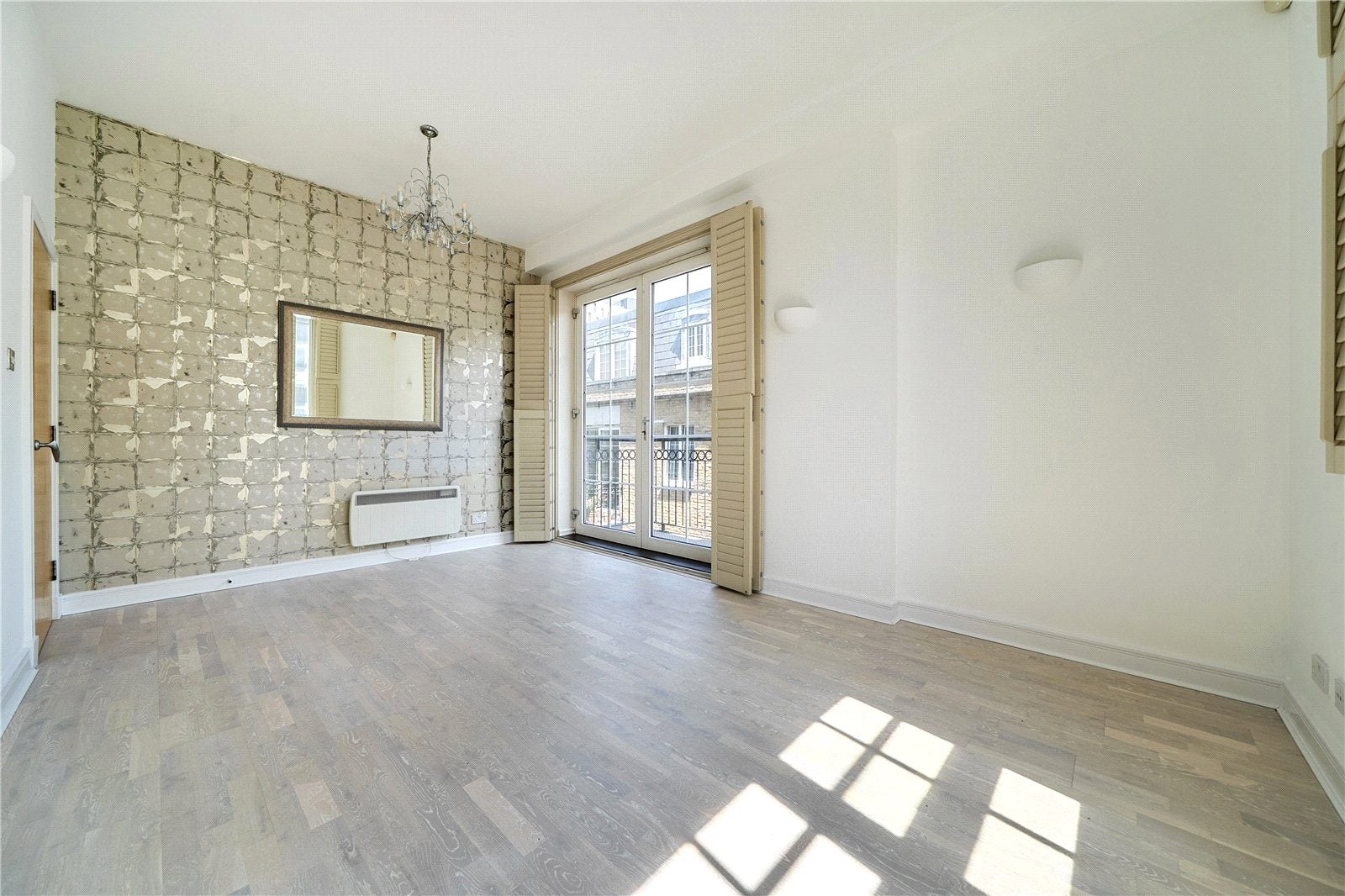 Flat Oxford Drive in Greater London