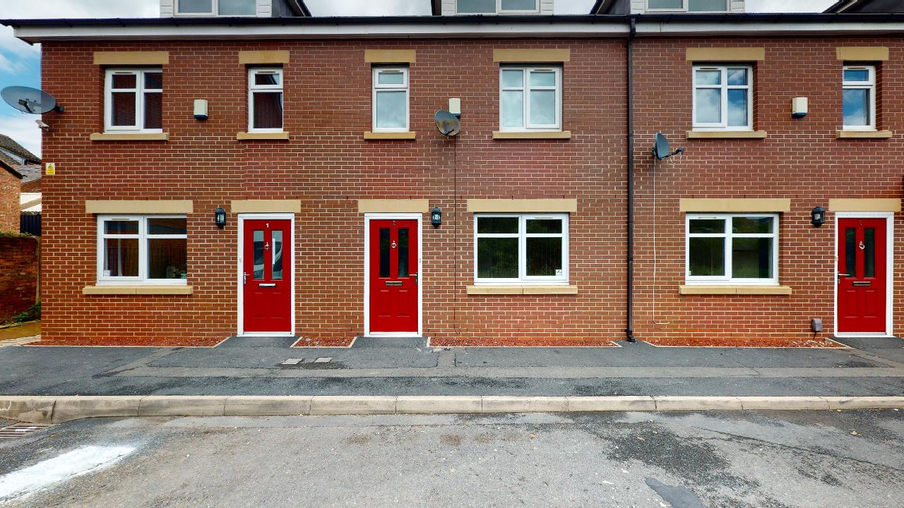 House Evelyn Street in Warrington