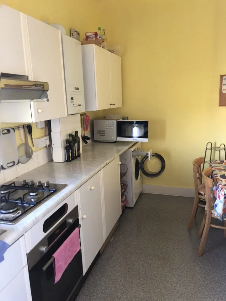 Room Lorne Terrace in Greater London