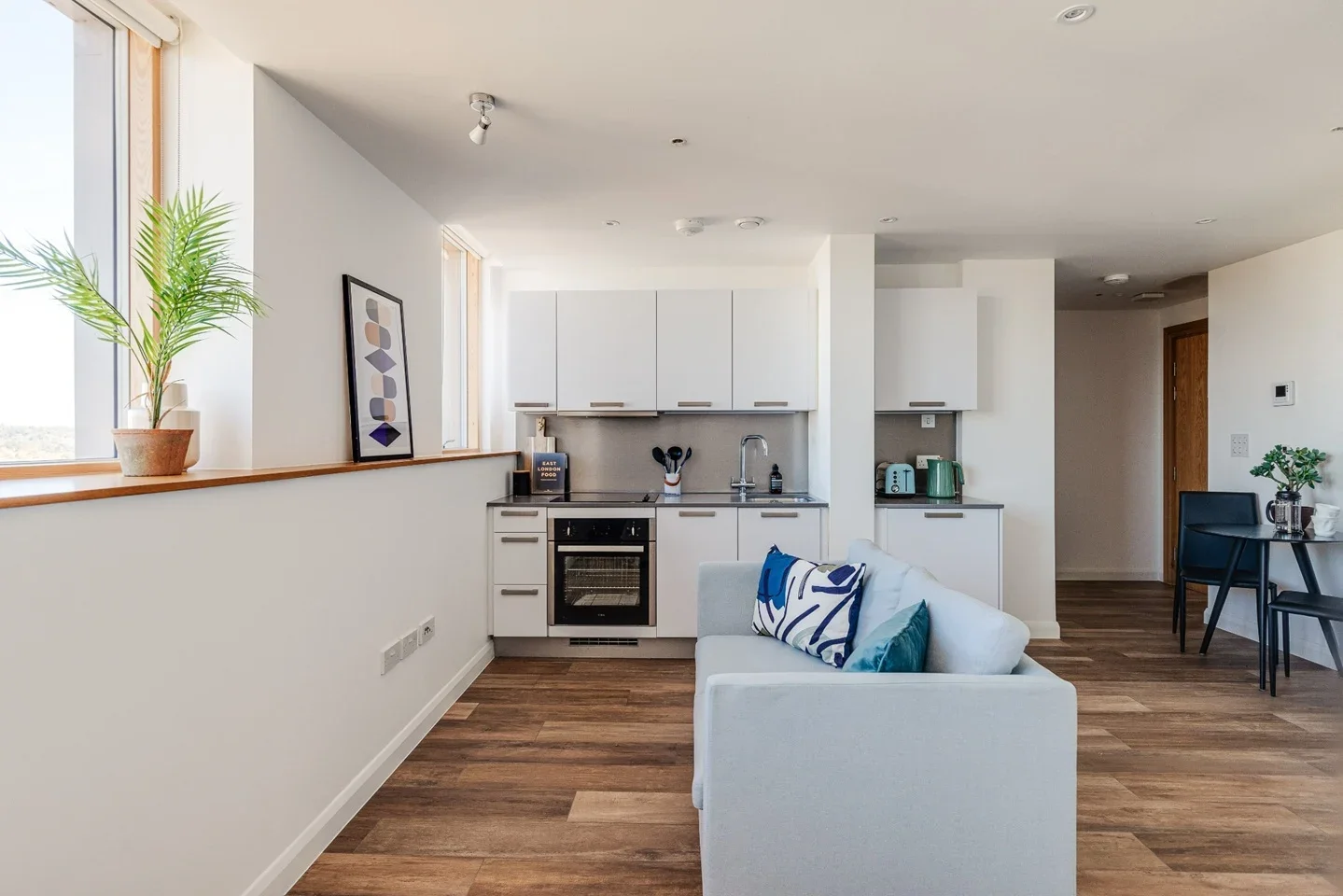 Flat Queen Street in Maidenhead