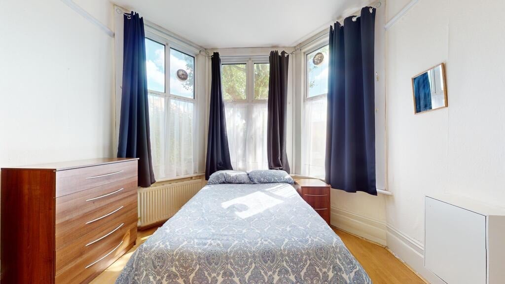 Room Anson Road in Greater London