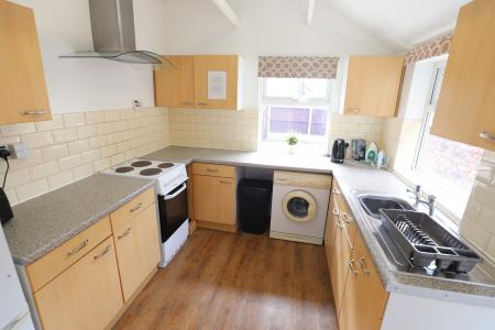 Flat Liverpool Road in Newcastle-under-Lyme