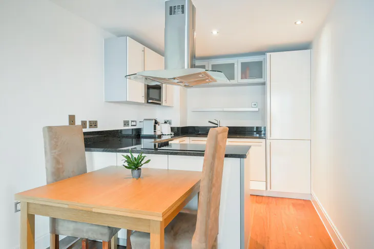 Flat Primrose Hill Road in Greater London