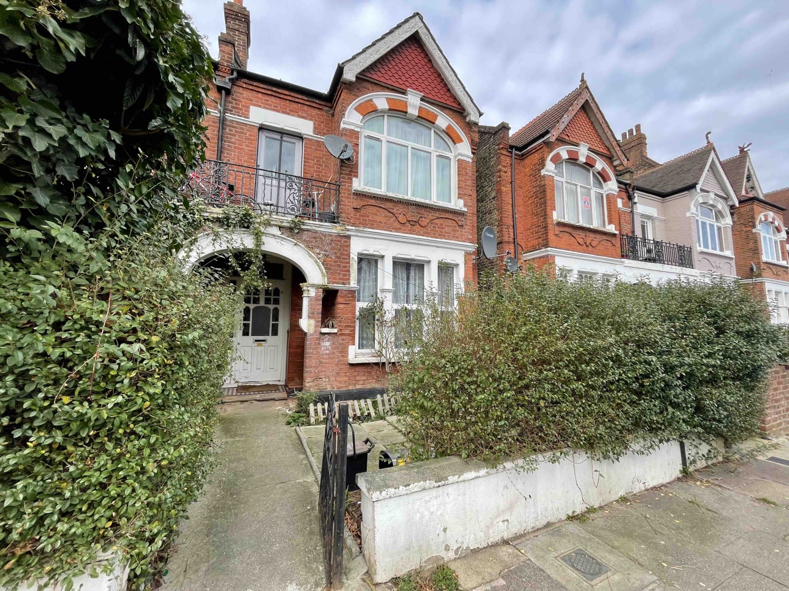 Flat Stanthorpe Road in Greater London