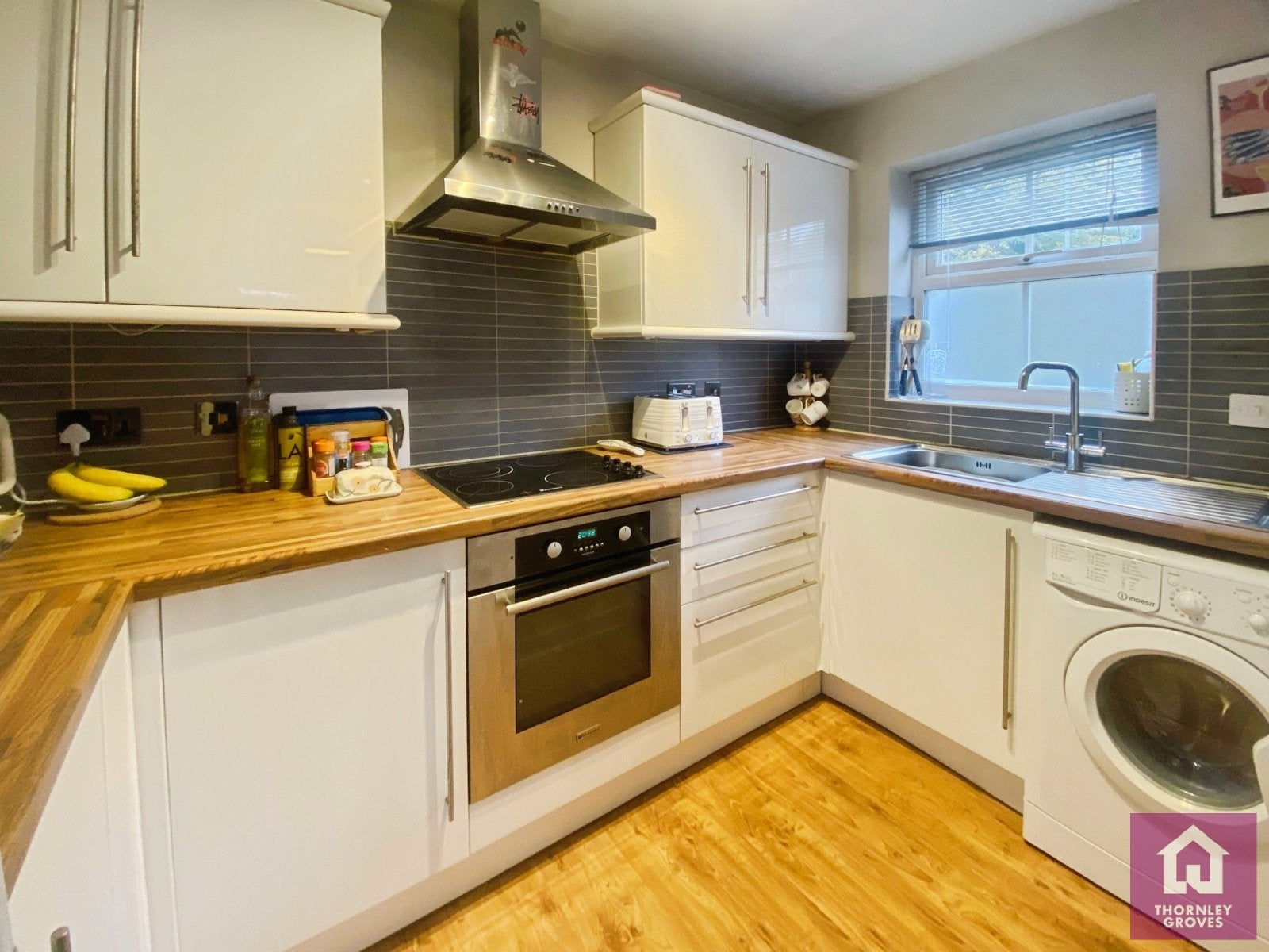 Flat Brigadier Close in Manchester