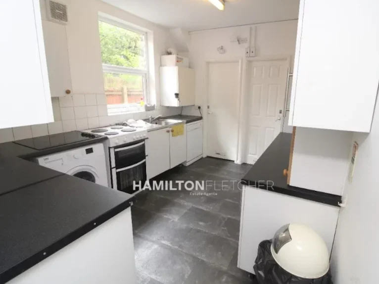 Room Northumberland Avenue in Reading