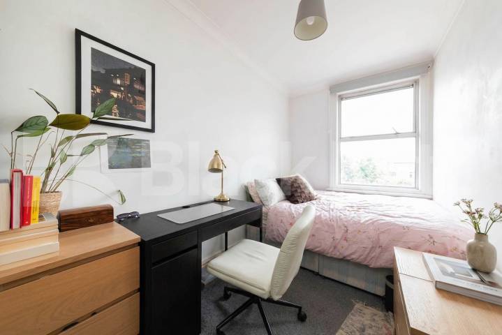 House Iverson Road in Greater London