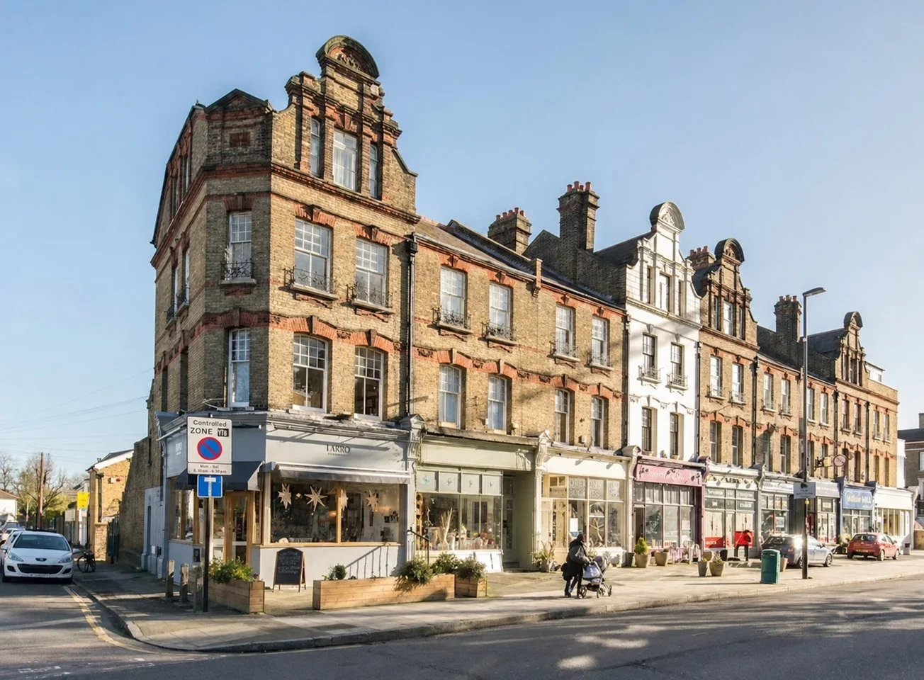 Flat Lee Road in Greater London