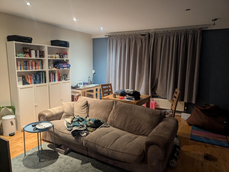 Room Fielden Road in Manchester