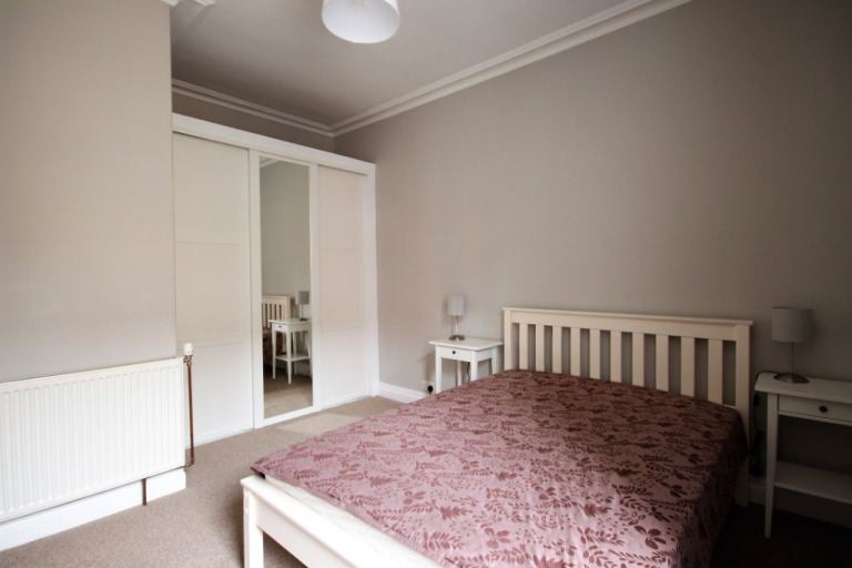 Flat Robertson Avenue in City of Edinburgh