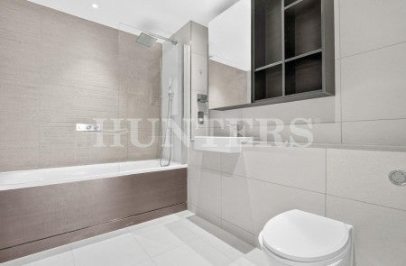 Flat Daneland Walk in Greater London