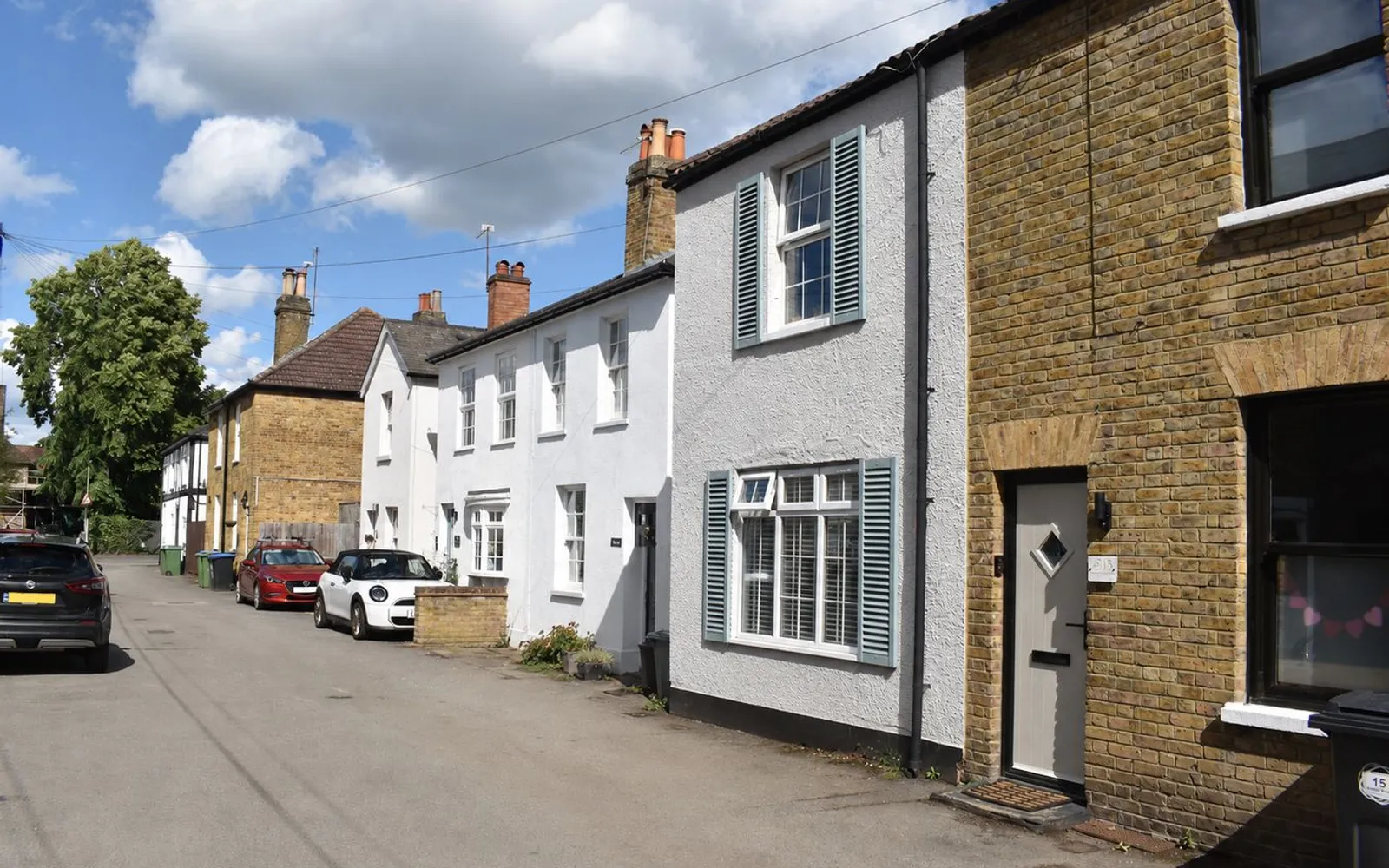House Pantile Road in Weybridge