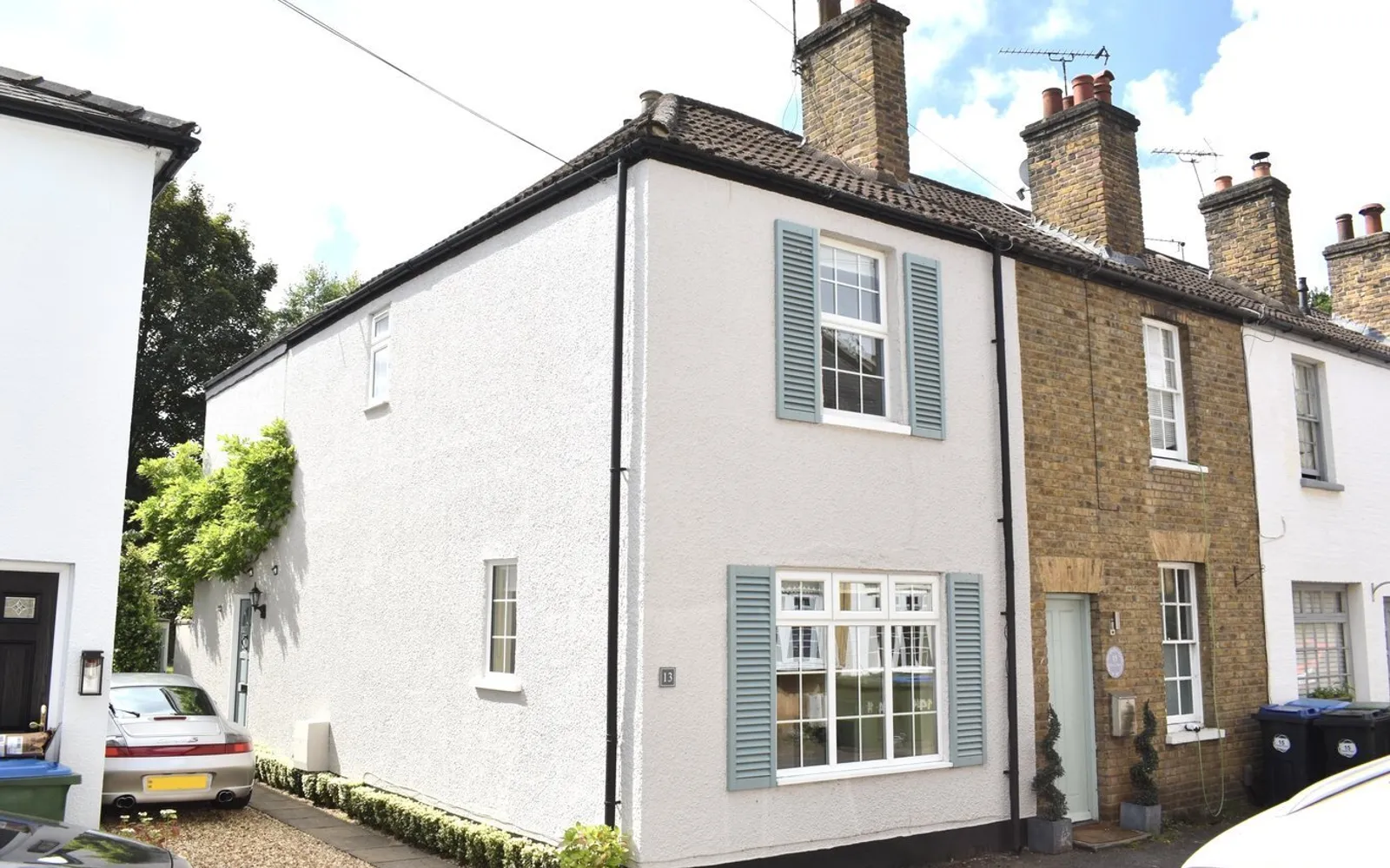 House Pantile Road in Weybridge