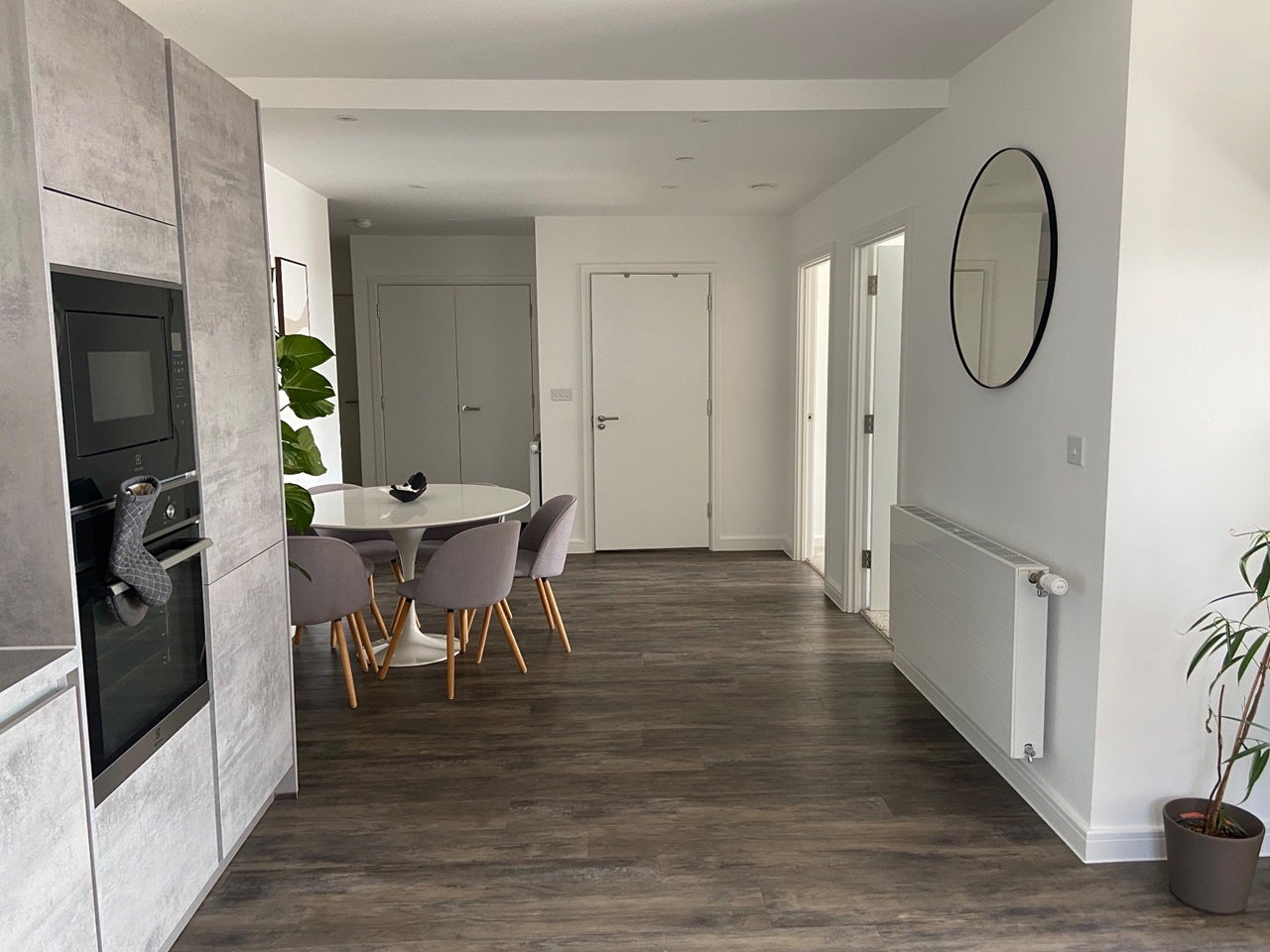 Flat Fleet Road in Greater London
