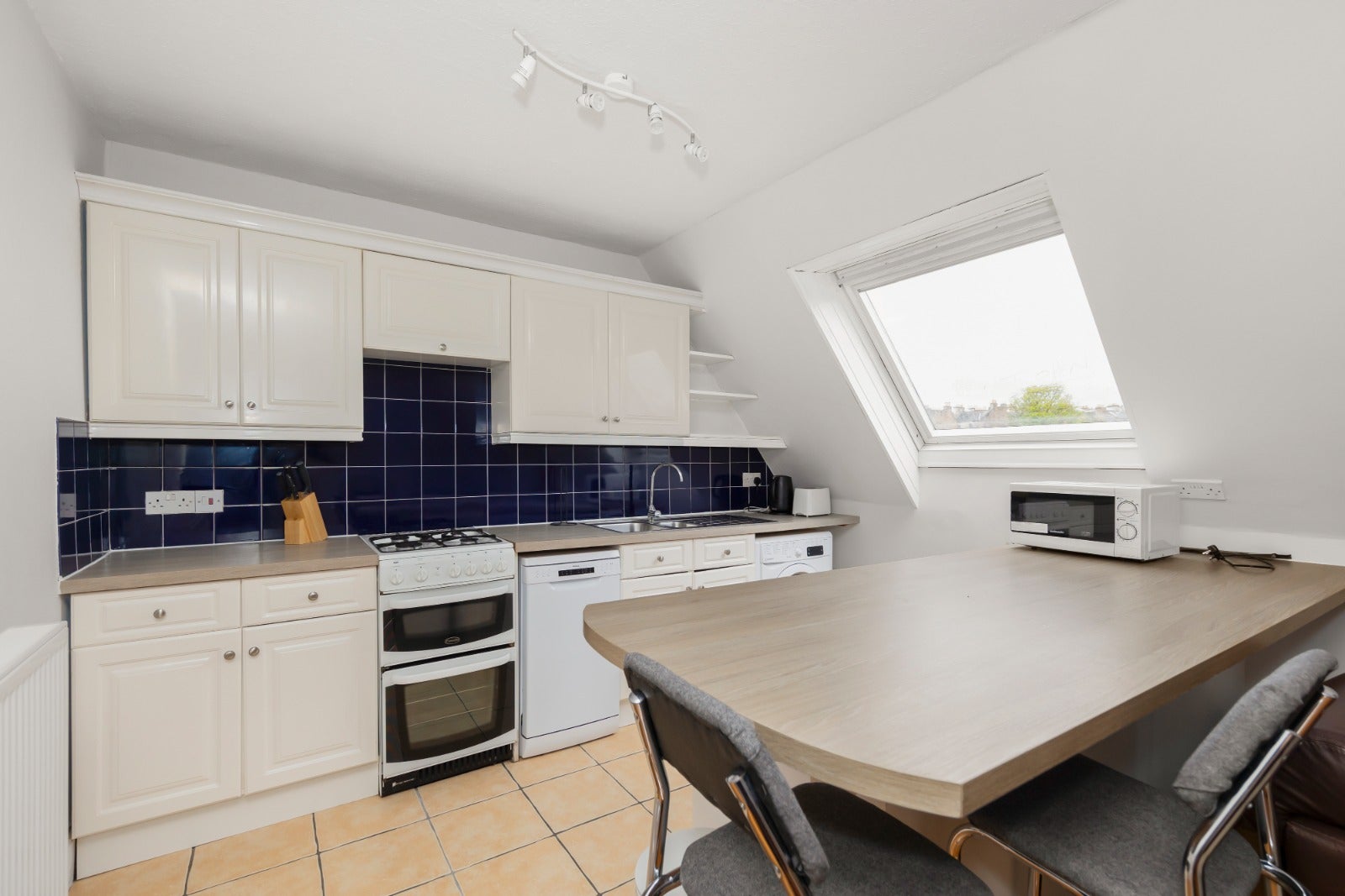 Flat Granville Terrace in City of Edinburgh