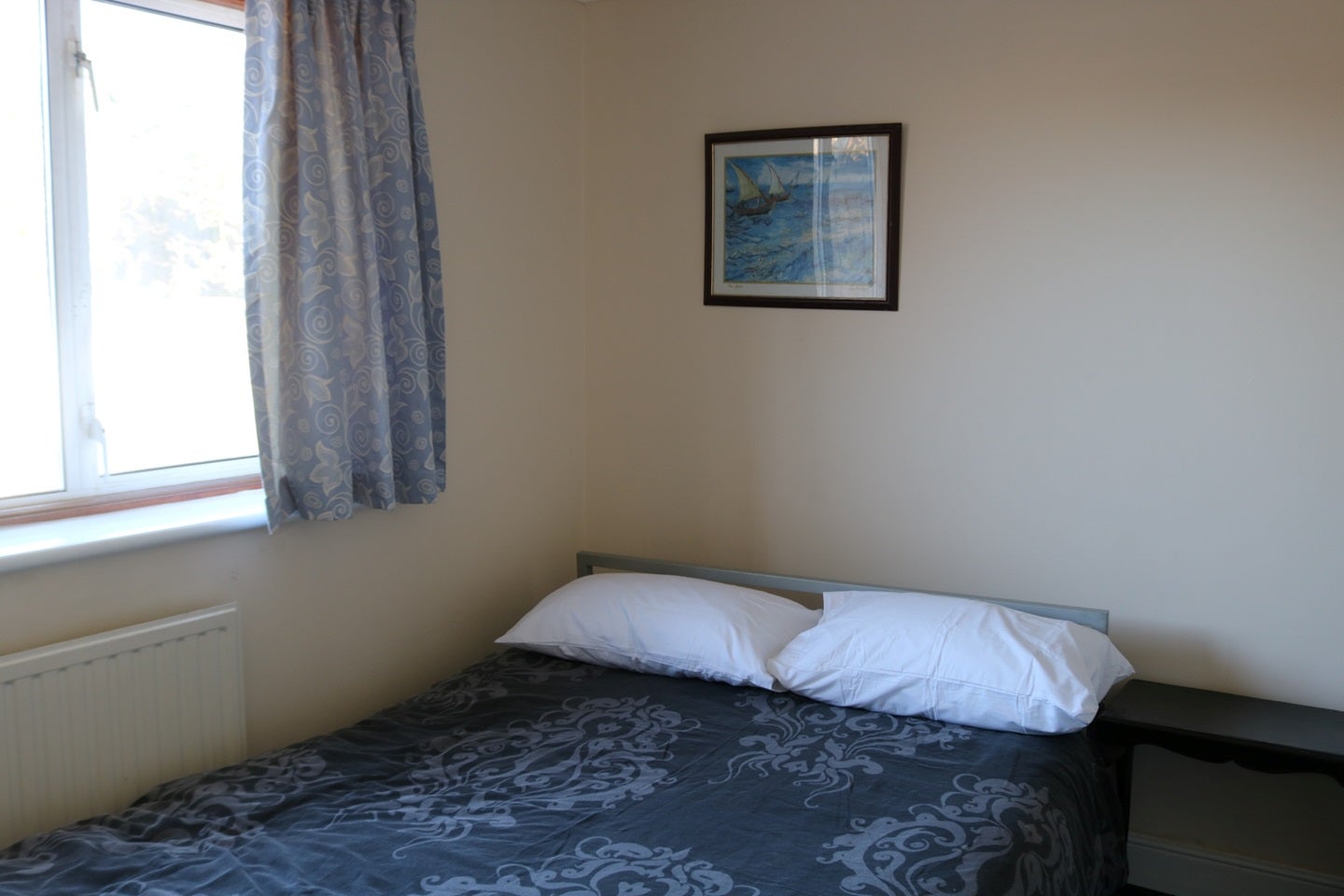 Room Lennard Road in Folkestone and Hythe District