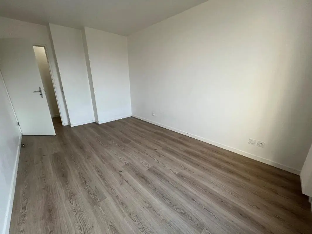 Appartement Avenue Claude Lévi-Strauss à Brétigny-sur-Orge