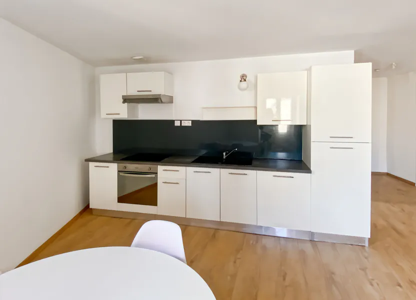 Appartement Rue Saunerie à Saint-Michel-l'Observatoire