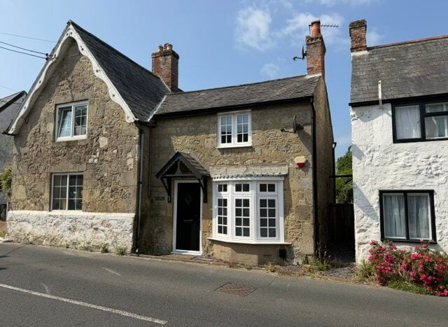 House High Street in Ventnor