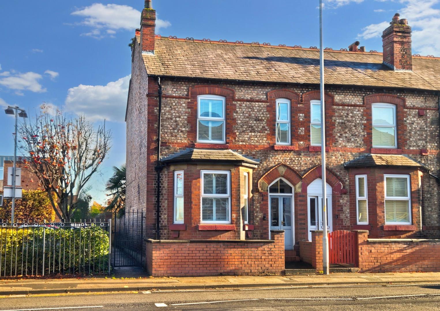 House Manchester Road in Trafford