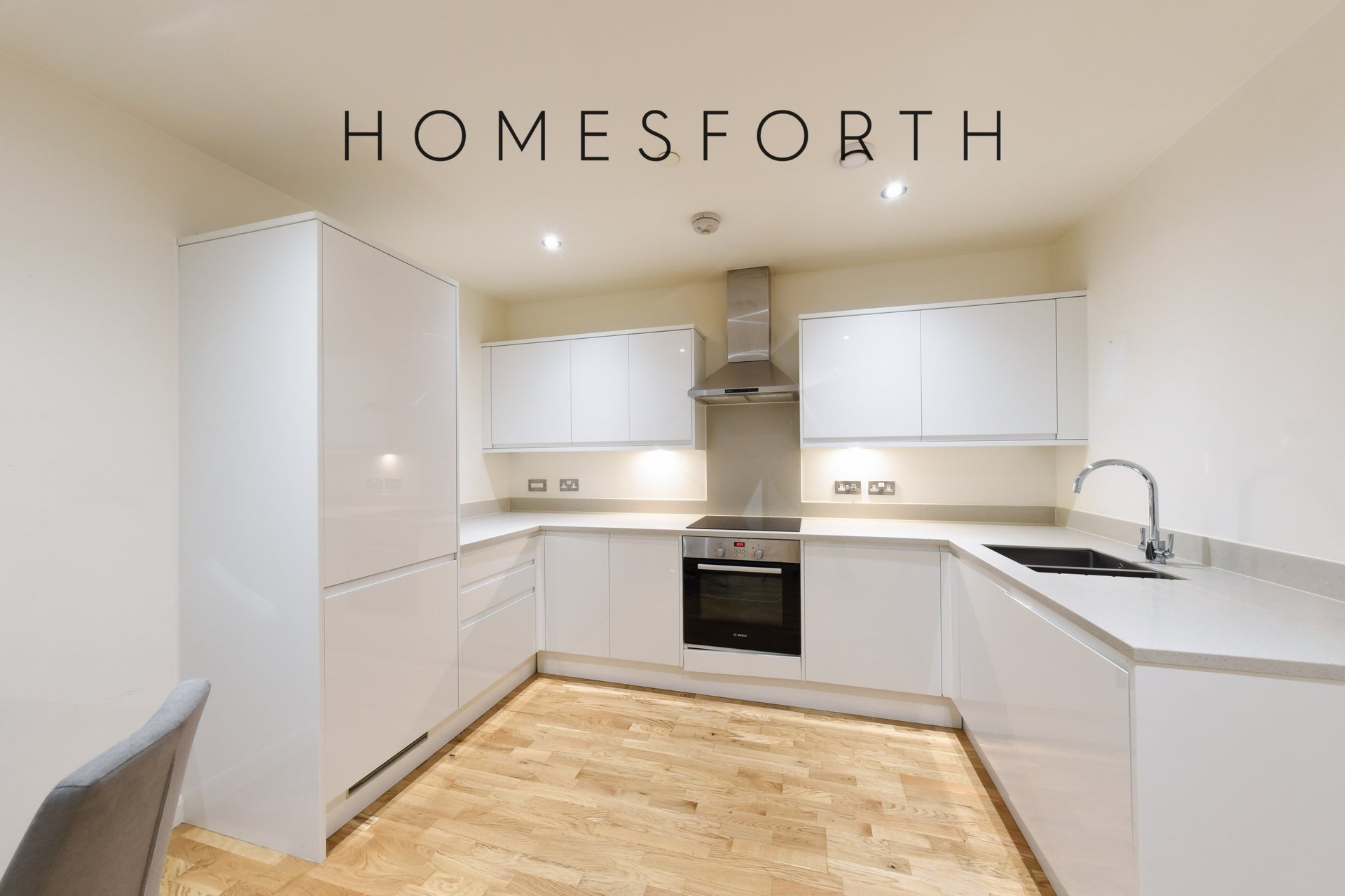 Flat Lansdowne Road in Greater London