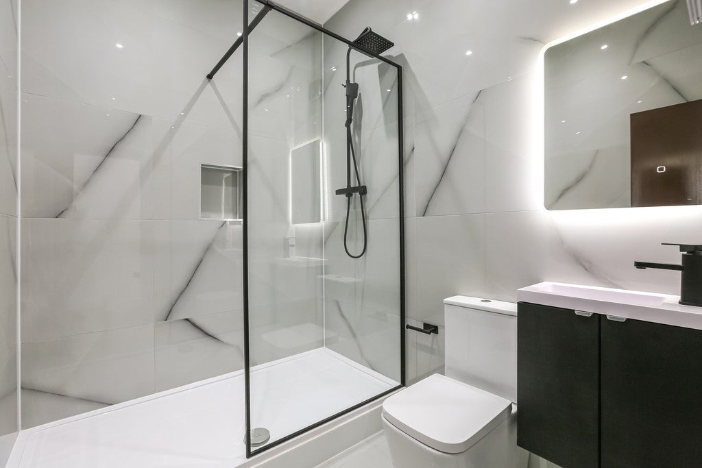 Flat Grosvenor Avenue in Greater London