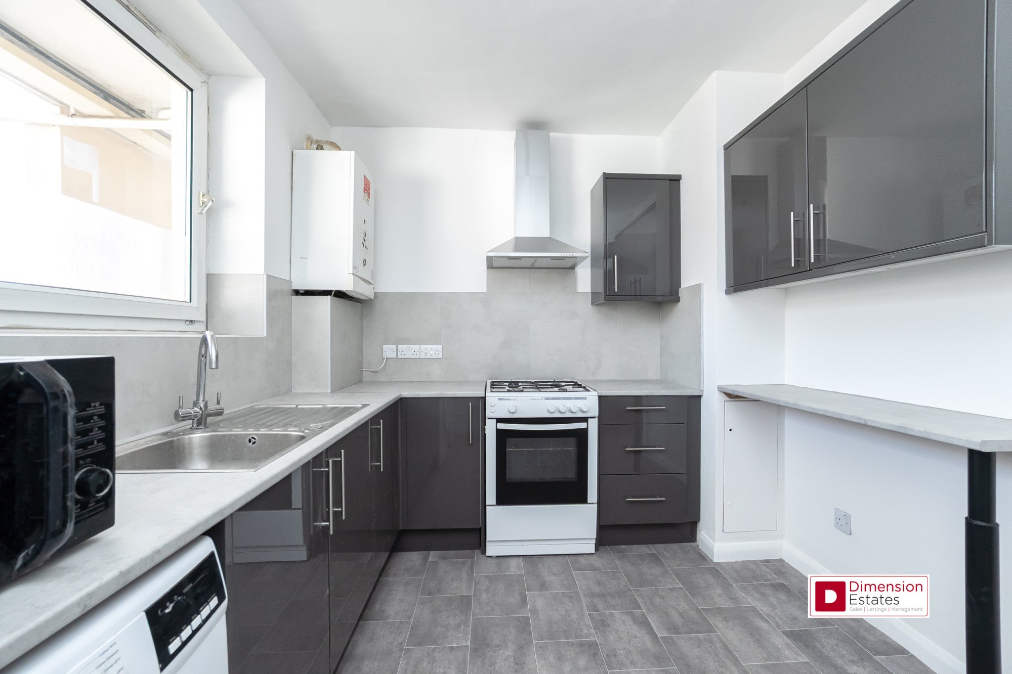 Flat Brickfield Road in Greater London