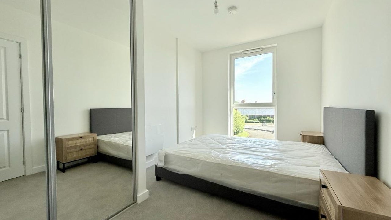 Flat Griffiths Close in Birmingham