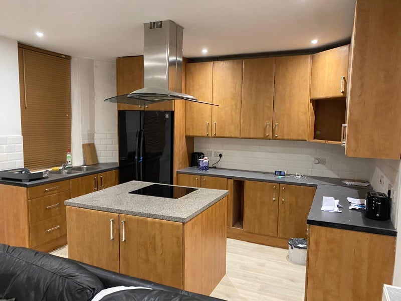 Room Cardonnel Street in North Tyneside