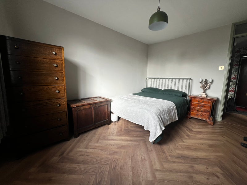Room Sedgmoor Place in Greater London