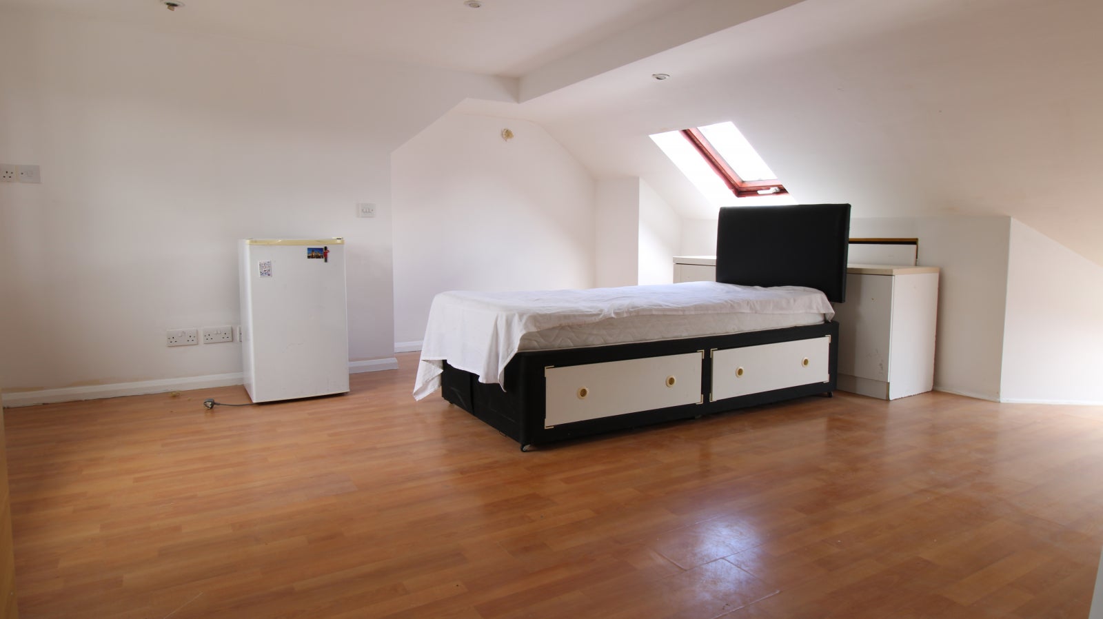 House Tamian Way in Greater London