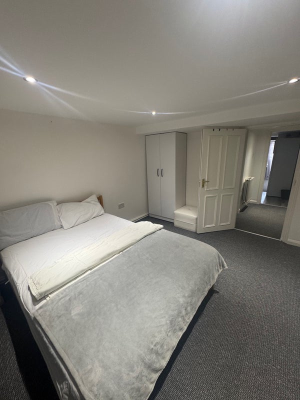 Room Royal College Street in Greater London