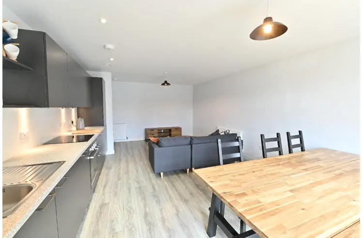 Flat Links Gardens in City of Edinburgh