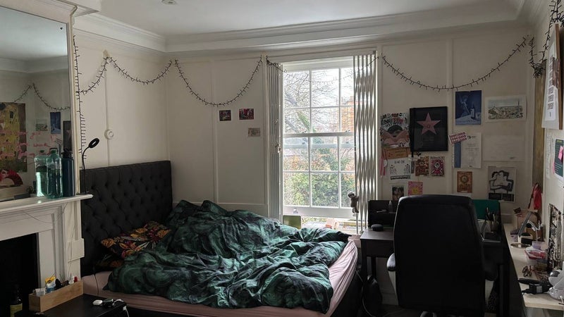 Flat Haverstock Hill in Greater London