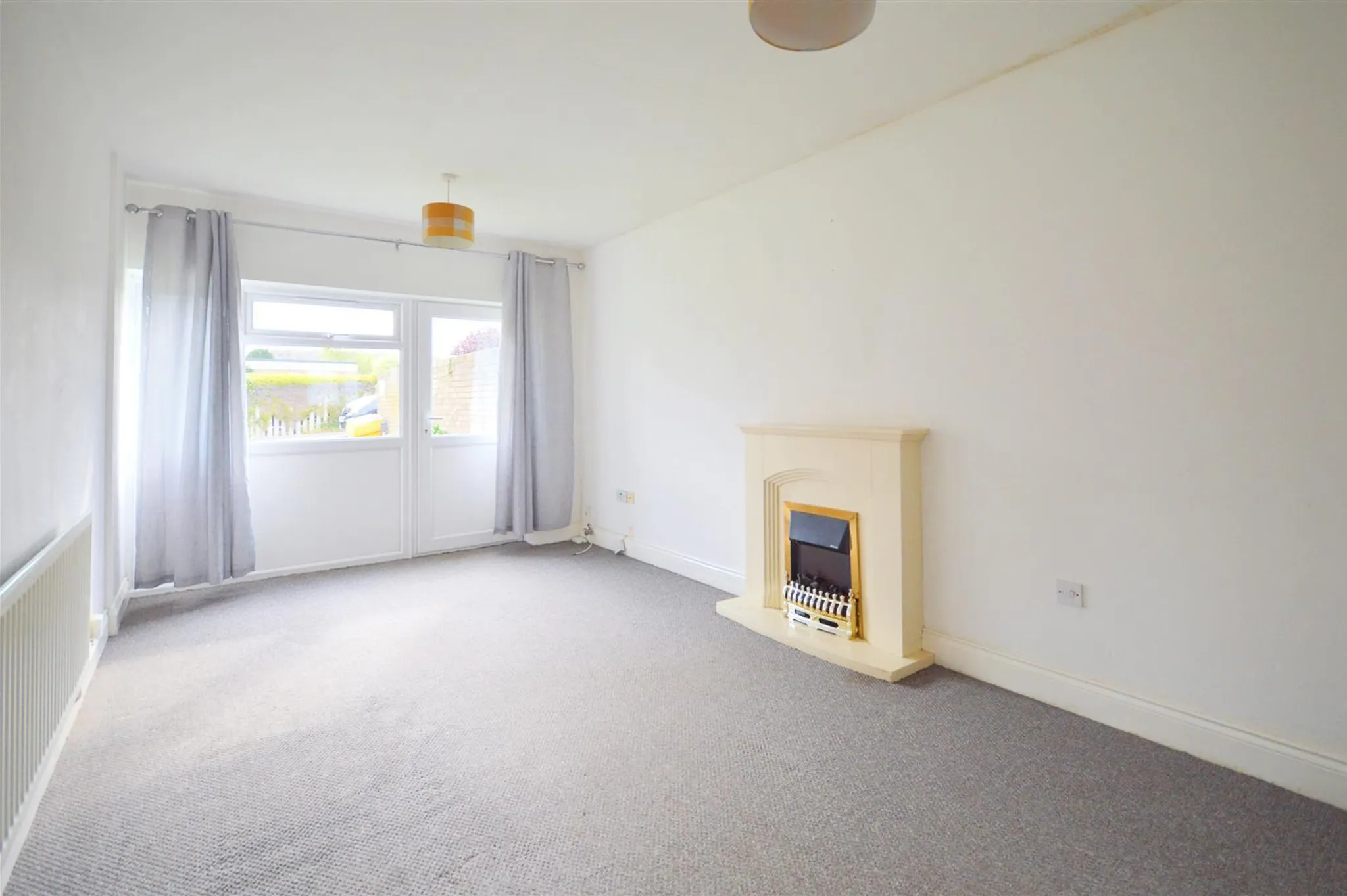 Flat Castle Avenue in Duston