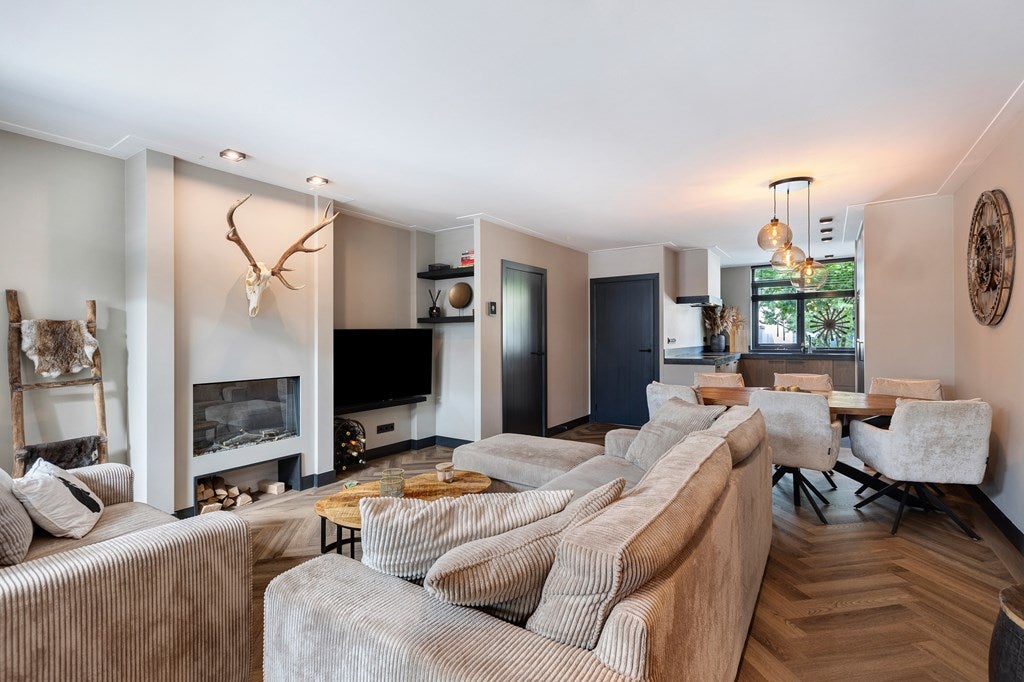 Hoekwoning te koop: Hindelaan 11, Lunteren