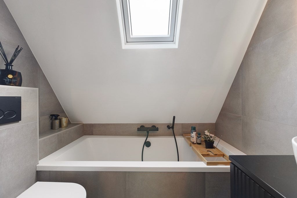 Hoekwoning te koop: Hindelaan 11, Lunteren