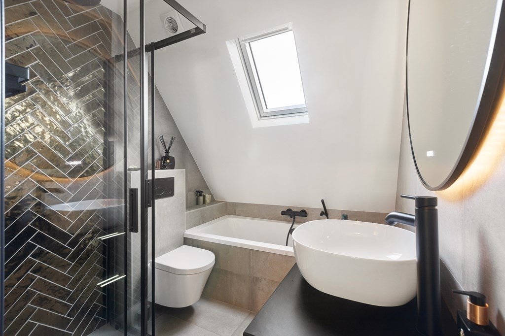 Hoekwoning te koop: Hindelaan 11, Lunteren