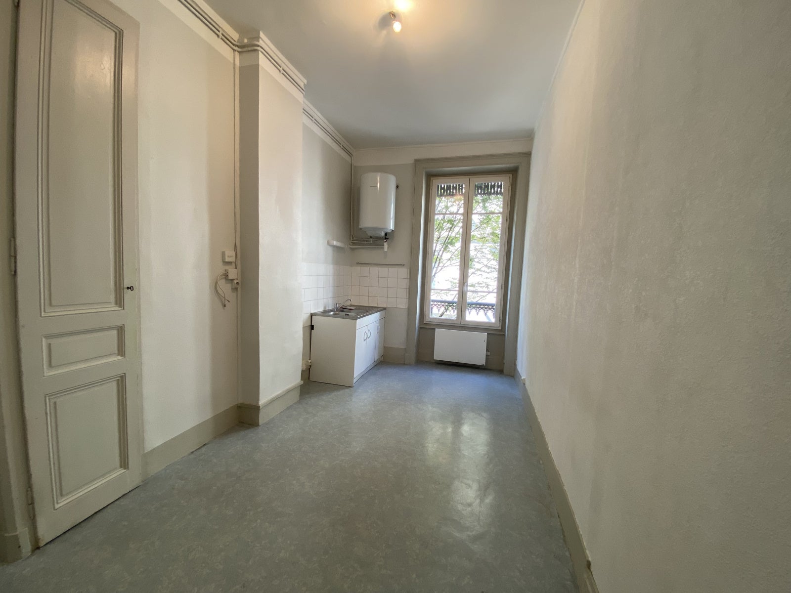 Flat Quai Claude Bernard in Lyon