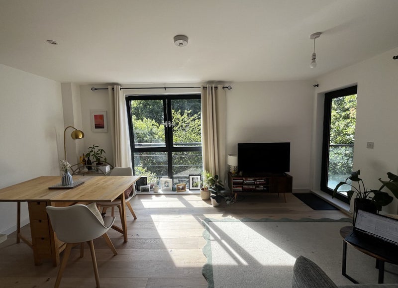 Room Brisbane Road in Greater London