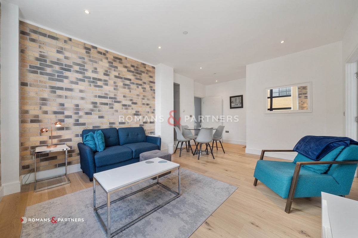 Flat Arlington Road in Greater London