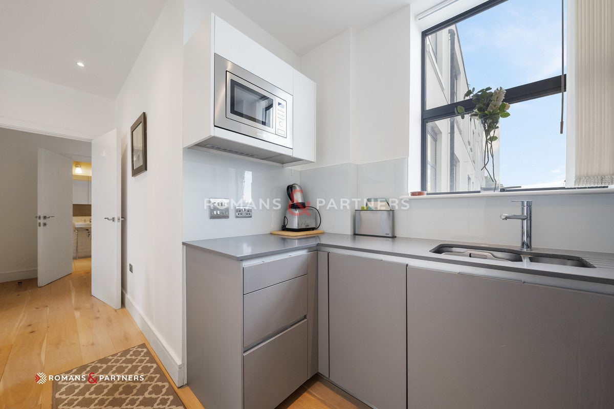 Flat Arlington Road in Greater London