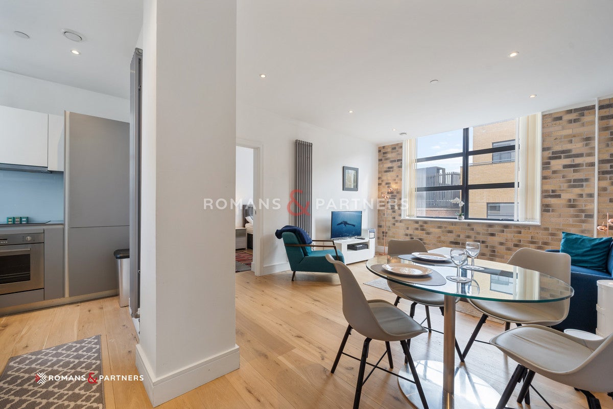 Flat Arlington Road in Greater London