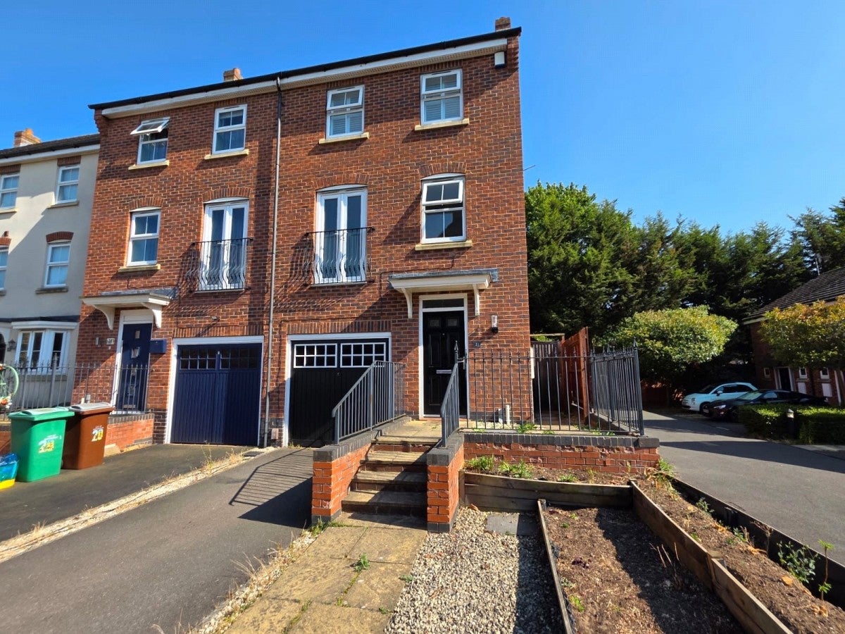 House Langdon Close in Nottingham